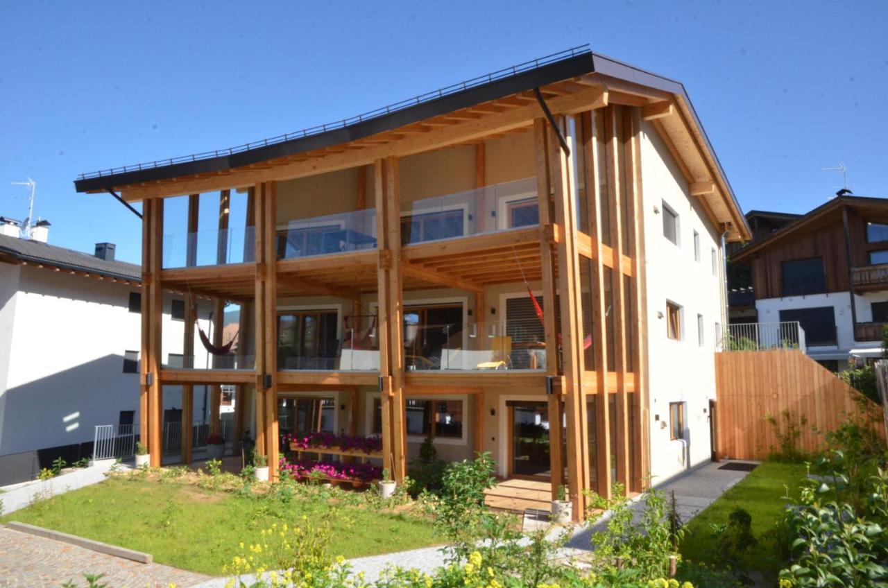 Kastelart - Karbon Aparthotel Castelrotto Exterior foto